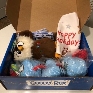 Chewy Holiday Dog Box
